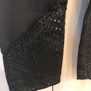 Beyond Yoga cropped leggings